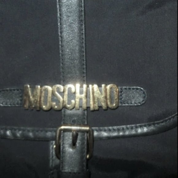 ❤️MOSCHINO REDWALL Flap Nylon Slide Gold Letters Logo Crossbody Bag Purse - Picture 7 of 10